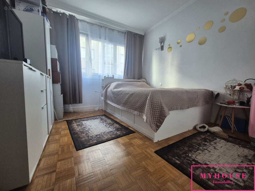 Quartier metro appartement 4 pieces 74m2 - photo 5