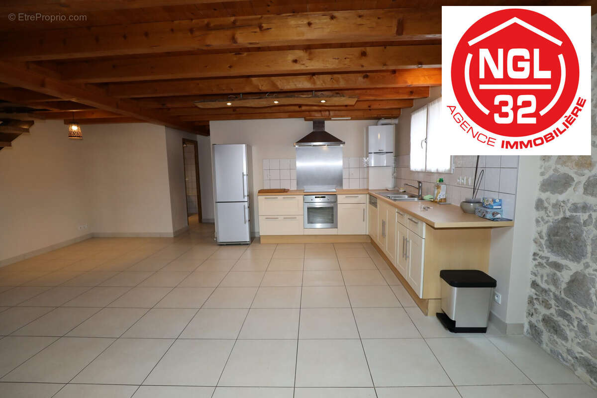 Appartement à ALLONZIER-LA-CAILLE