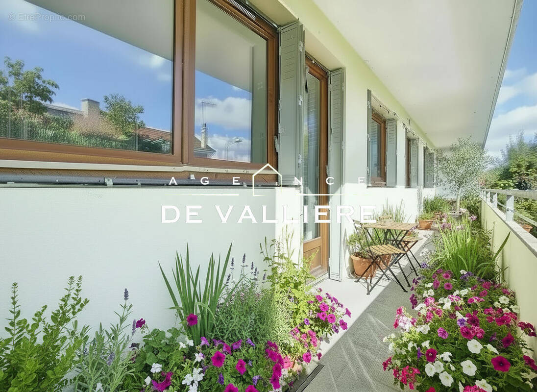 Appartement à NANTERRE