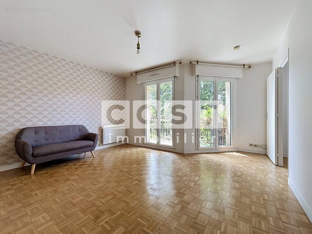 Appartement à LA GARENNE-COLOMBES