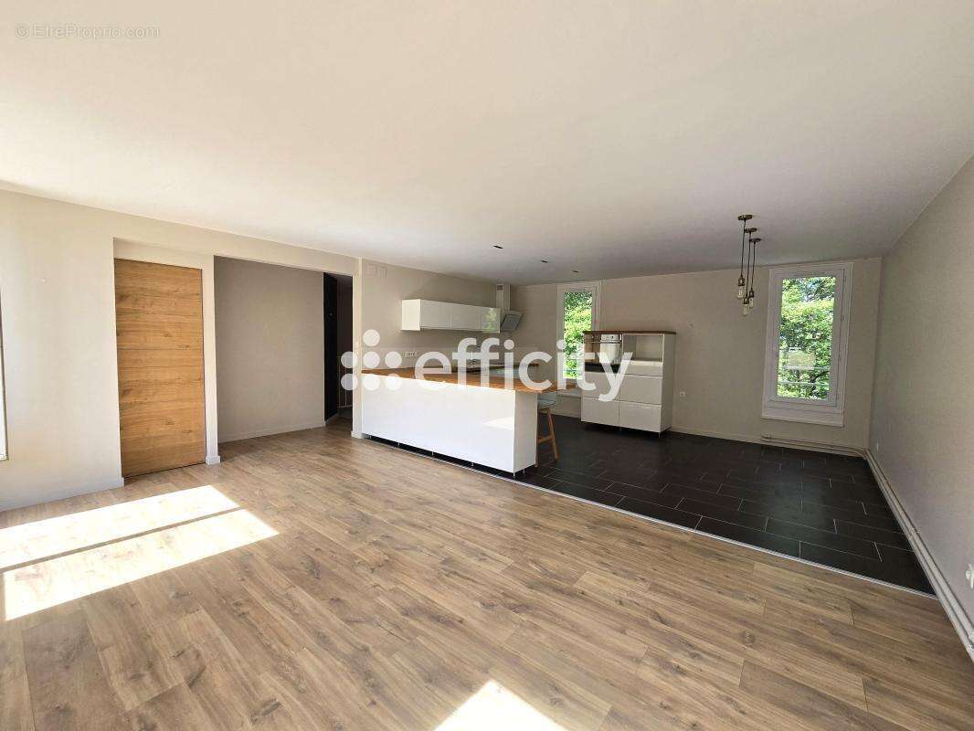 Appartement à MAUREPAS