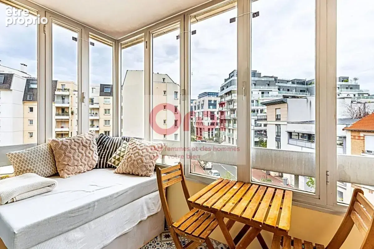 ISSY MAIRIE - Appartement 2 pièces 55 m² - balcon - cave - parking - photo 6