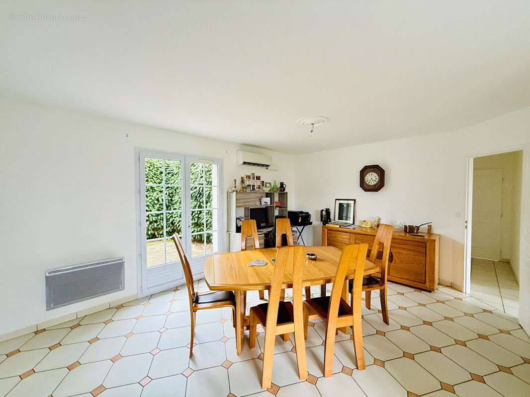 Maison à SAINT-SYLVESTRE-SUR-LOT