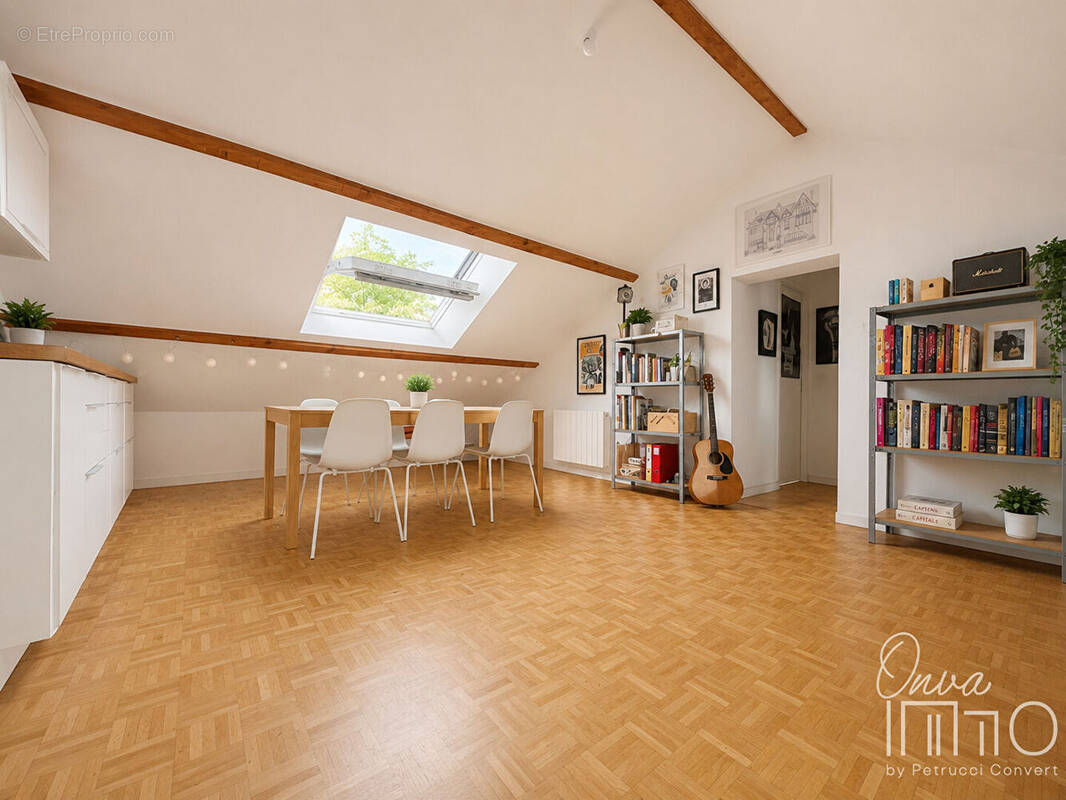 Appartement à BRON