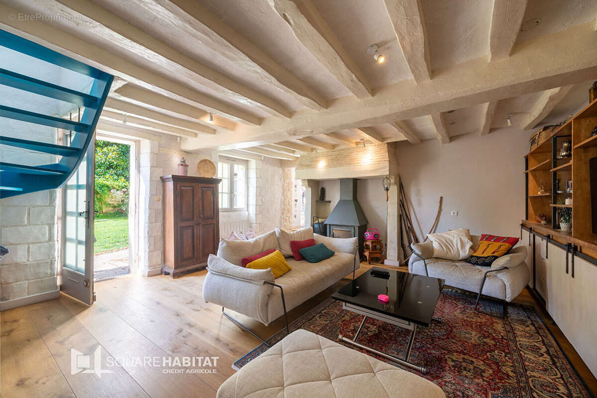 Maison à SOULAIRE-ET-BOURG