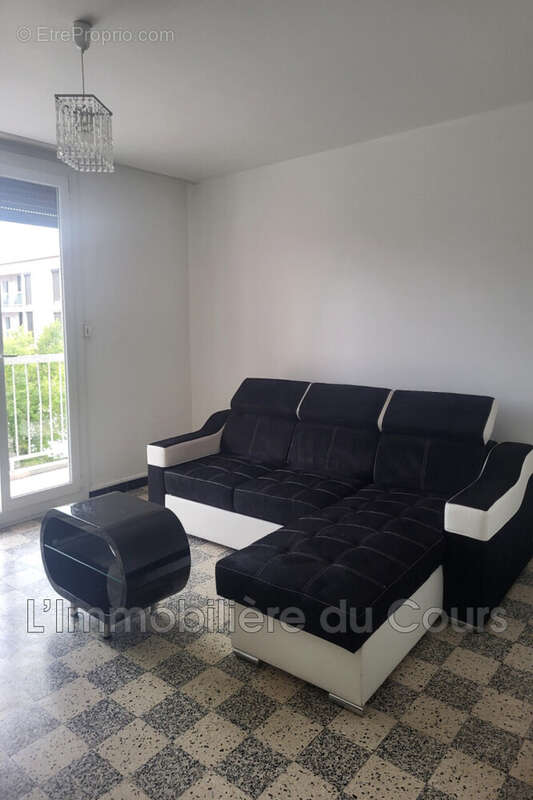 Appartement à PORT-DE-BOUC