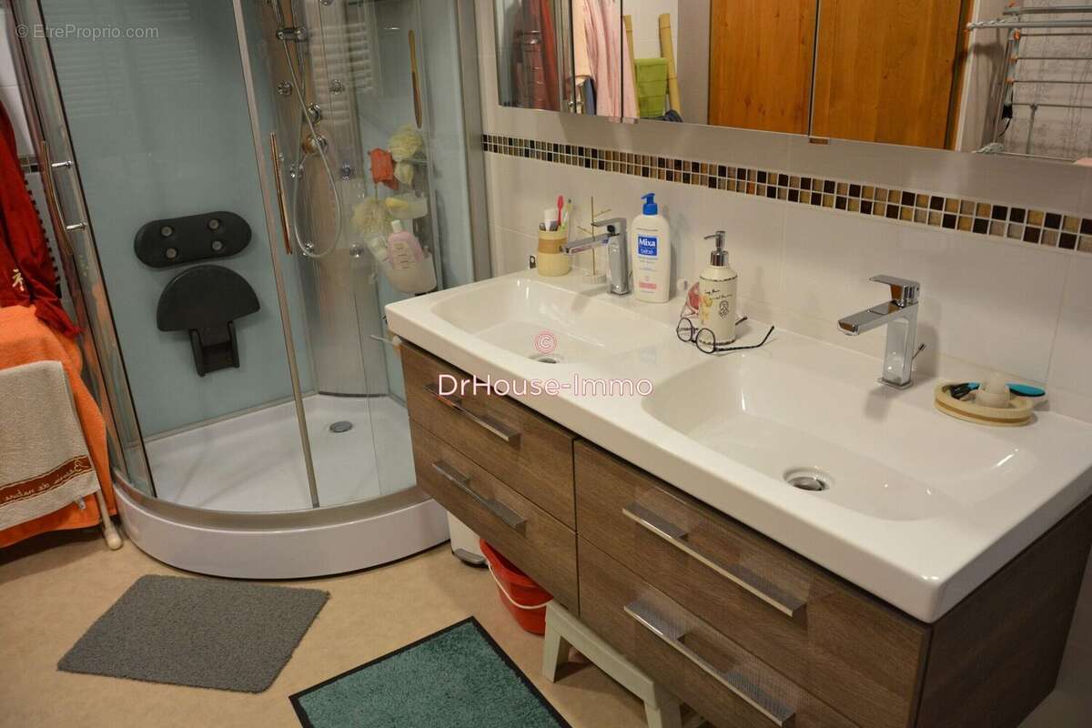 Maison à SAINT-JUNIEN