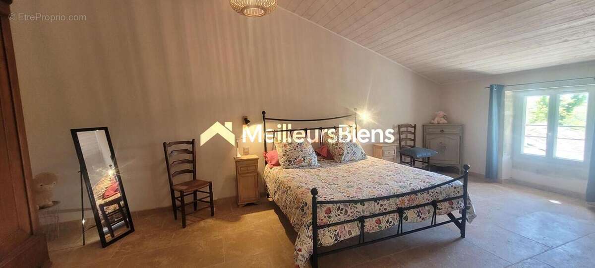Propriété en pierre 427 m² à Saint-Just-d'Ardèche avec 2 gîtes 5* - photo 26