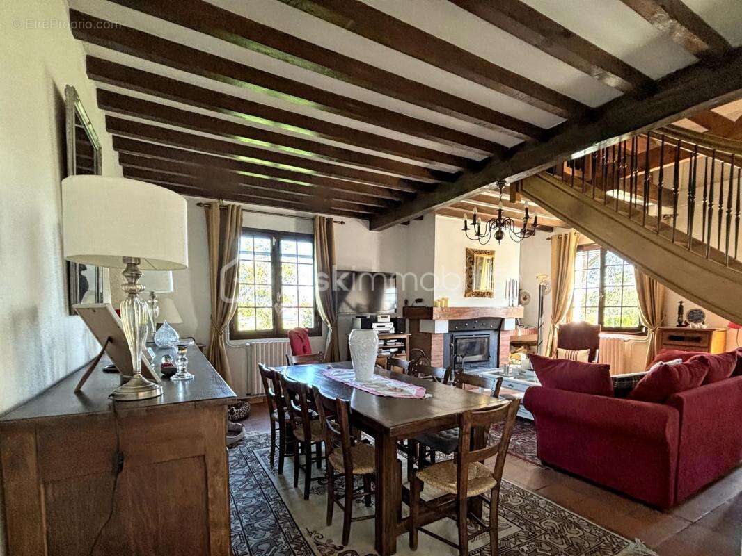 Maison à LEMBEYE