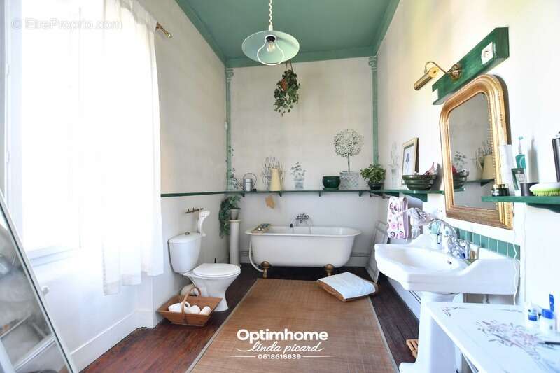 Maison à LA SALVETAT-SAINT-GILLES