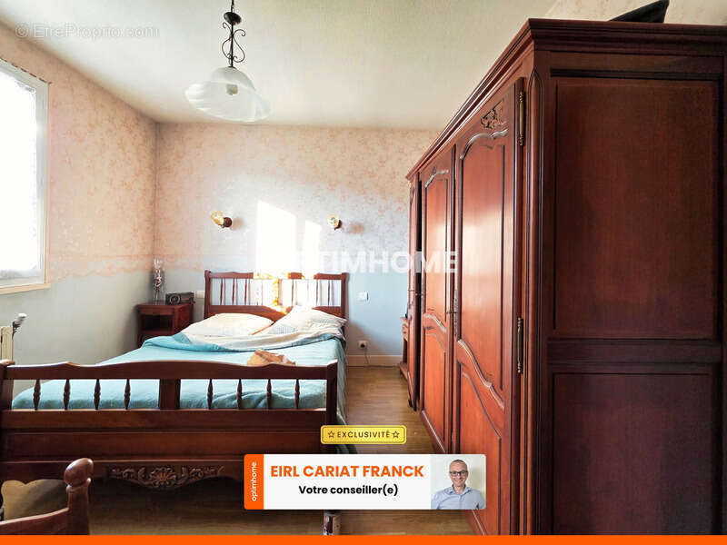 Maison à SAINT-ETIENNE-DE-FURSAC