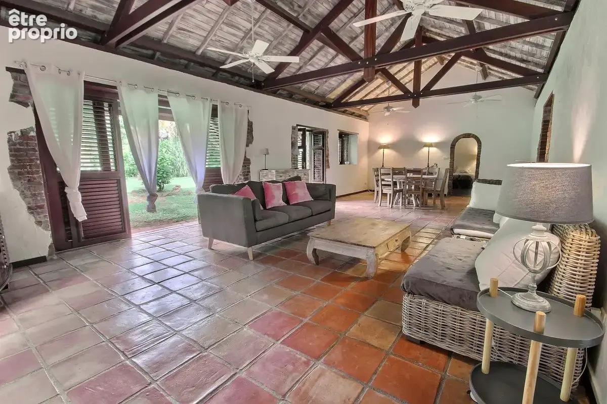 Maison 6 pièces 248 m² à vendre à Les Trois-Ilets (97229) - photo 4
