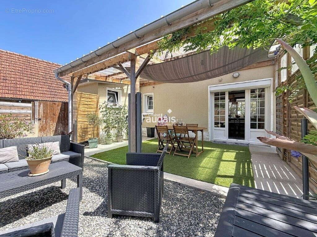 Maison 104 m² à Carentan  - photo 2