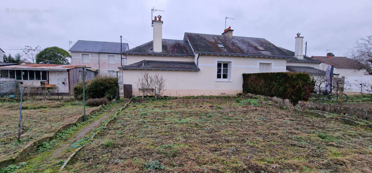 Maison à CHATELLERAULT