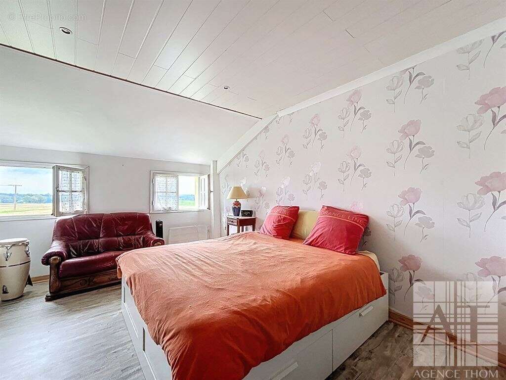 Maison à SAINT-AUBIN-DU-DESERT