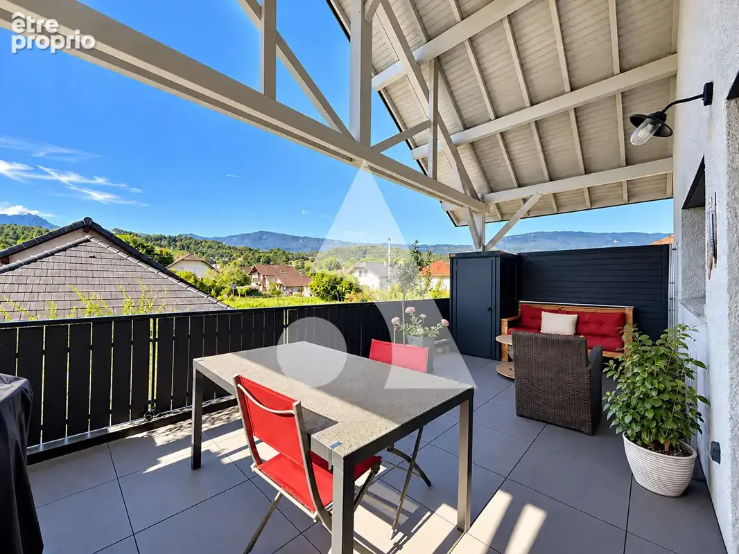 Chambery bissy appartement t4 avec terrasse , garage et stationnements - photo 3