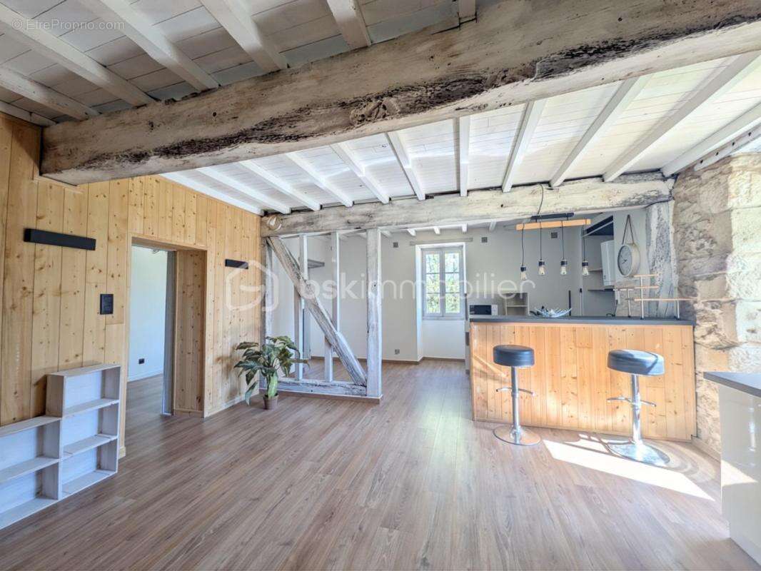 Maison à MIRANDE