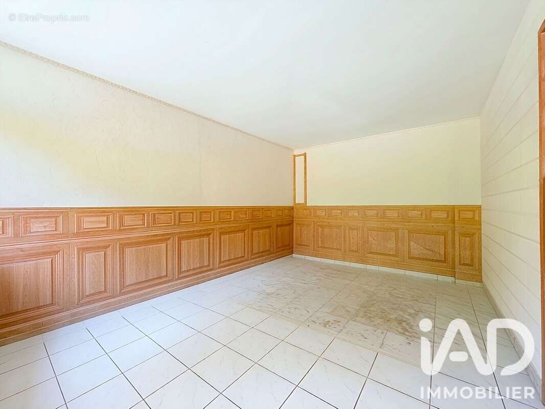 Maison 133 m² à Saint-Fargeau-Ponthierry  - photo 5