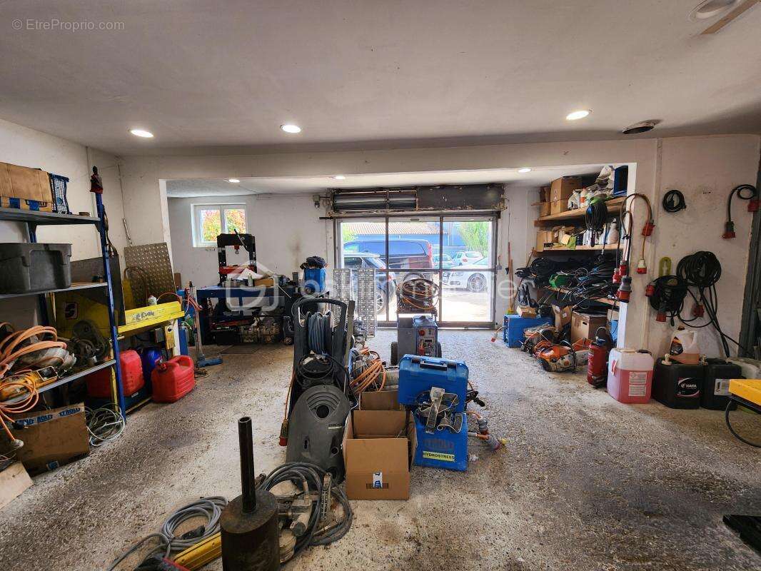 Local commercial + logement de fonction - photo 7