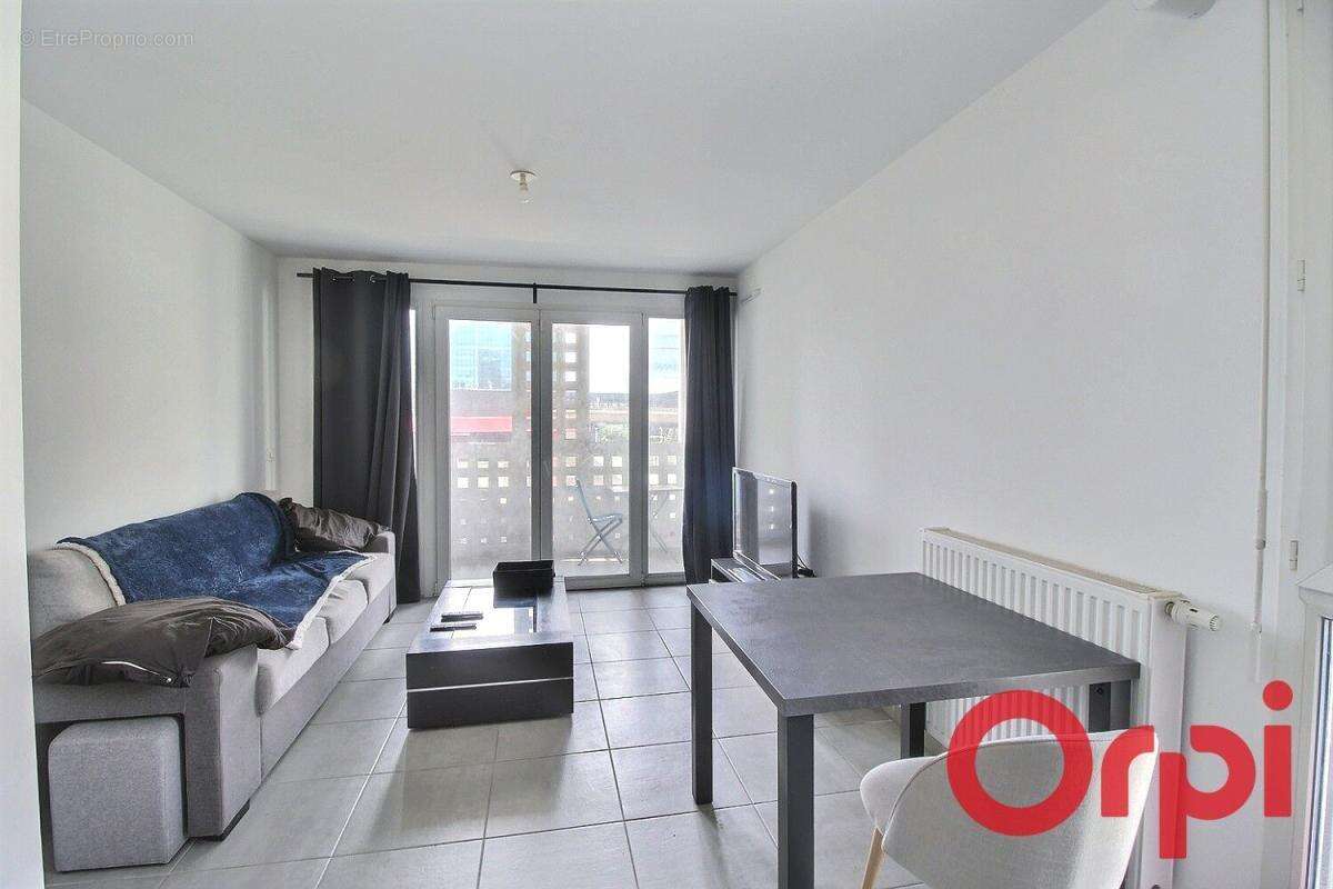 Appartement à MARSEILLE-2E