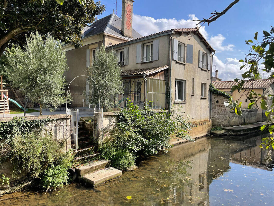 Maison à ECHIRE