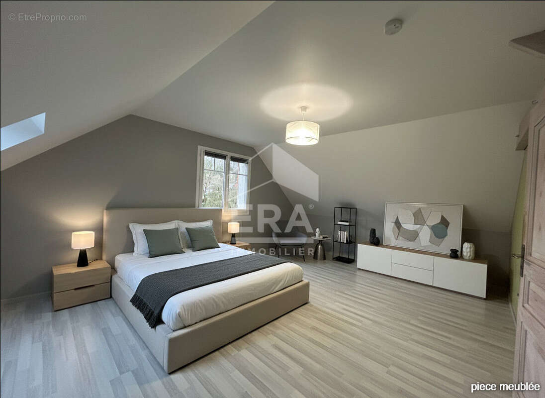 Maison à ESTREELLES