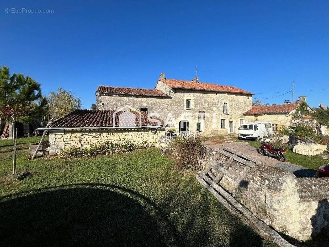 Photo 1 - Maison à TERNAY