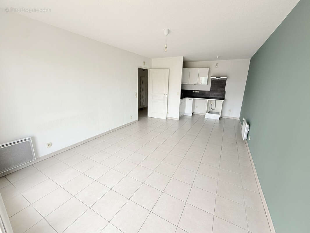 ANTIBES   T2 de 45 m2 avec terrasse Sud-Est et parking - photo 3
