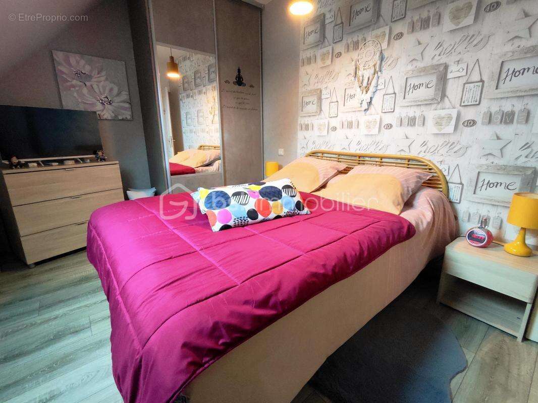 Maison à LOUVIGNE-DU-DESERT