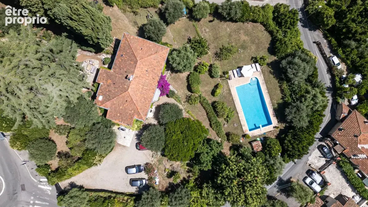 Vente Vence Maison Individuelle 213m2 - Terrain - Piscine - Vue Mer et Montagnes - photo 3