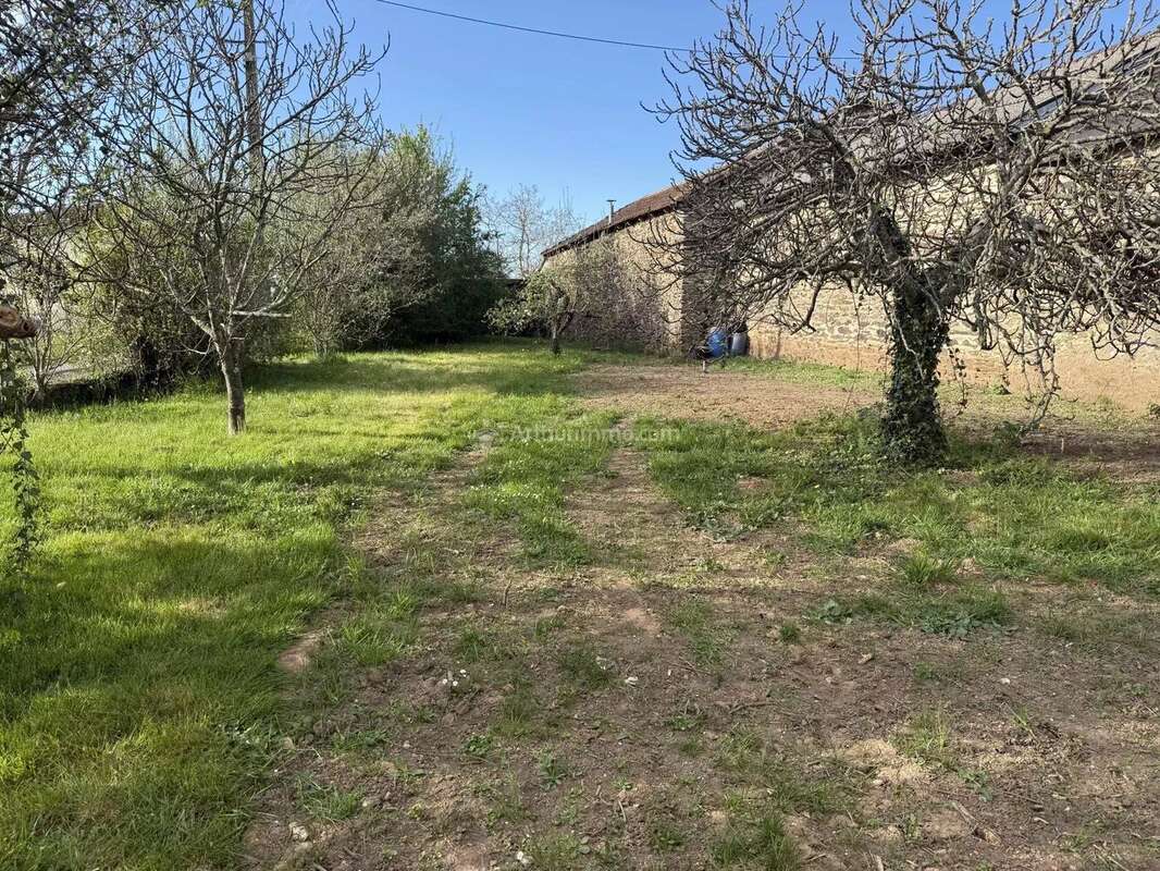 Maison à SAINTE-GEMME