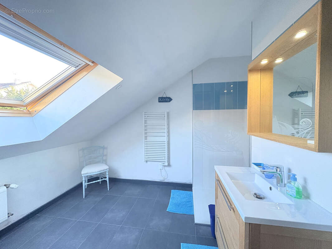 Maison à CHENNEVIERES-SUR-MARNE