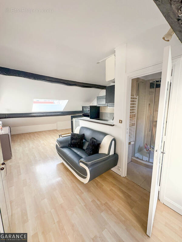 Appartement à PARIS-12E