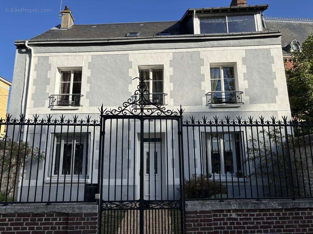 Maison de Maître 132 m2 - photo 4