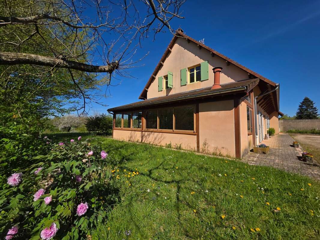 Maison à SIMANDRE