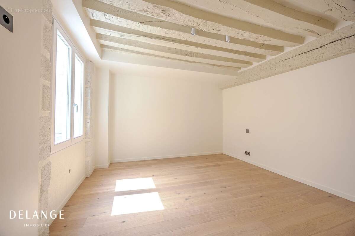 Appartement à PARIS-5E