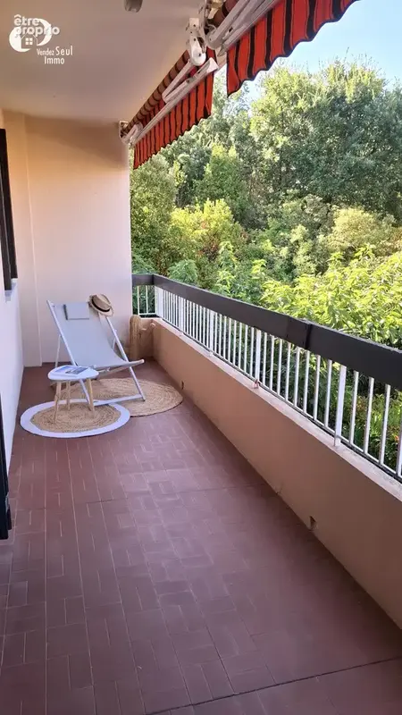 A vendre entre particuliers appartement de Type 3 de 61 m2 à Six-Four-Les-Plages 83140 - photo 5