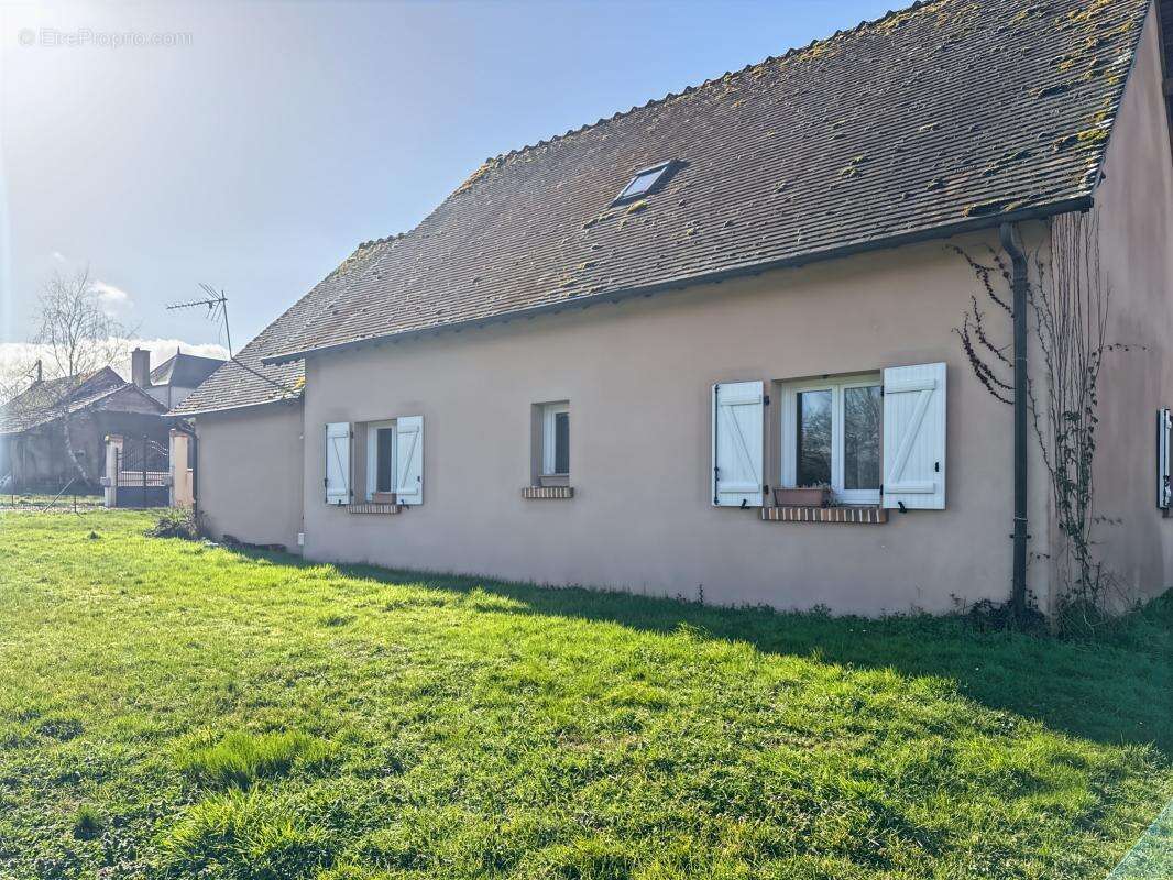 Maison à MILLANCAY