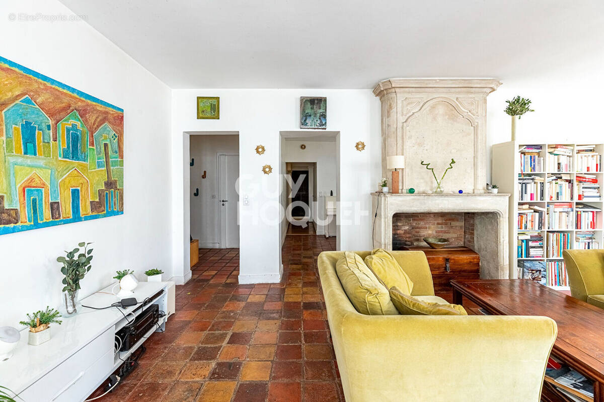 Appartement à PARIS-4E