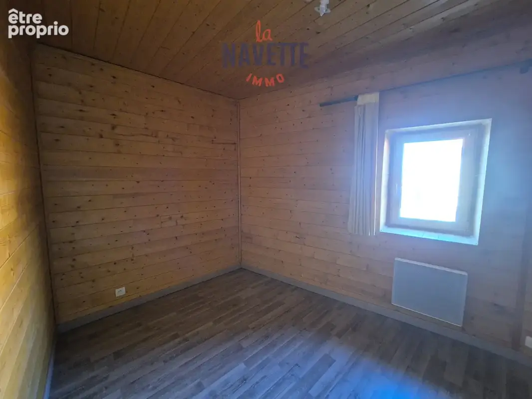 Immeuble de rapport   appartement t4 + local commercial - photo 7