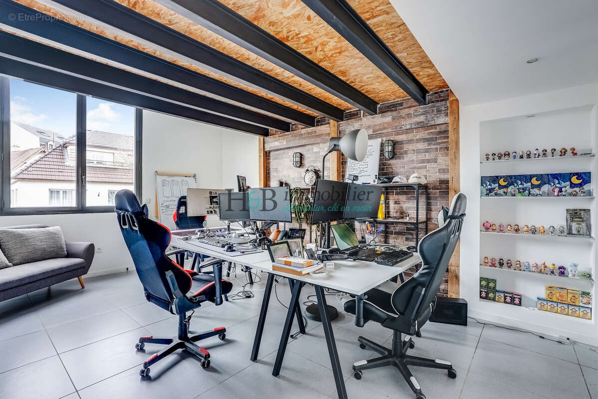 Appartement à SAINT-MAUR-DES-FOSSES
