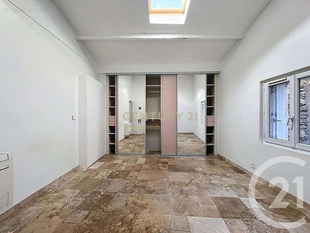 Maison à SAINT-JEAN-DE-VEDAS