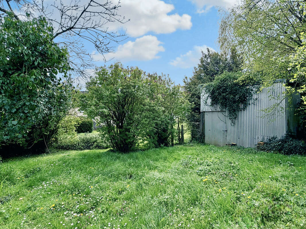 Maison à LOUAN-VILLEGRUIS-FONTAINE