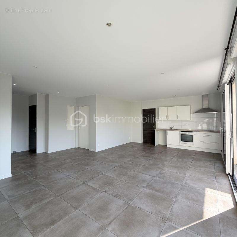 Appartement à BRINDAS