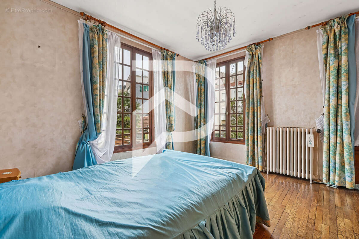 Maison à COLOMBES