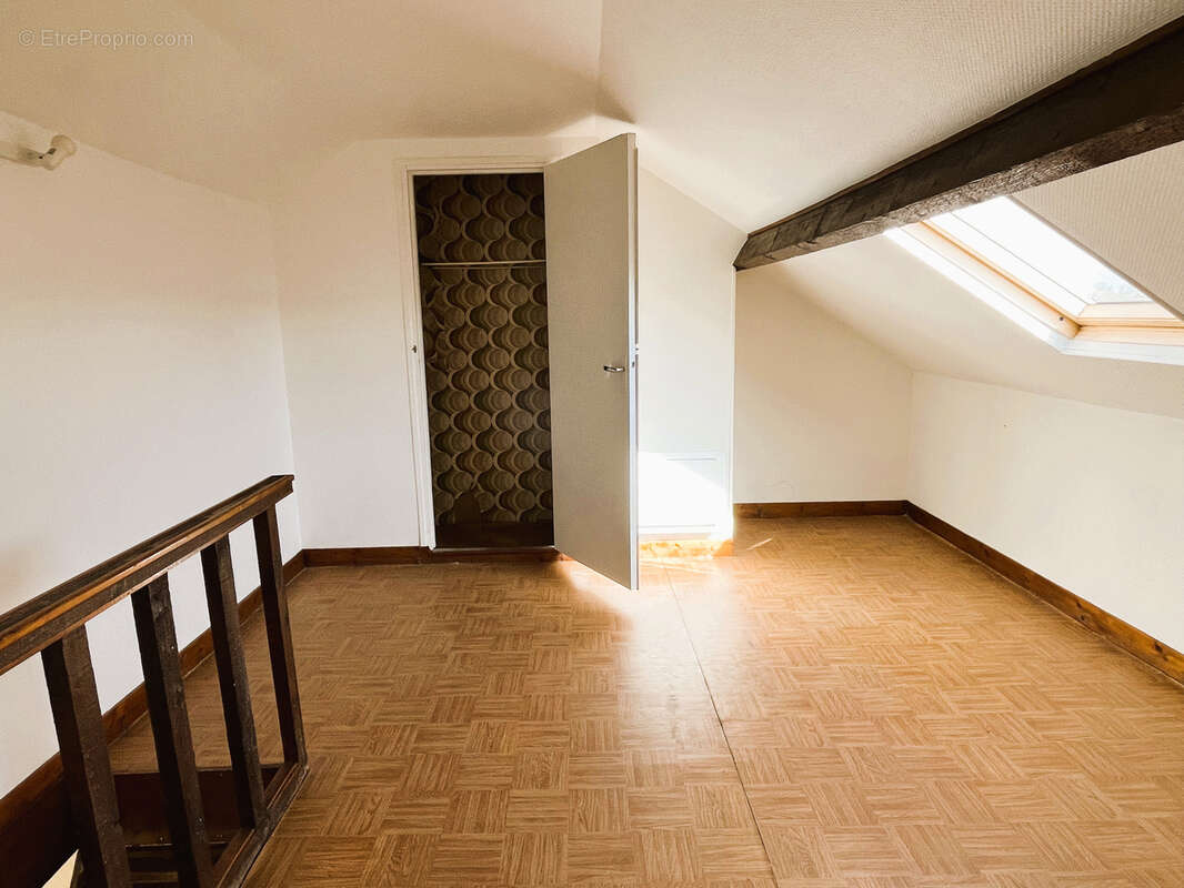 Maison à LES AGEUX
