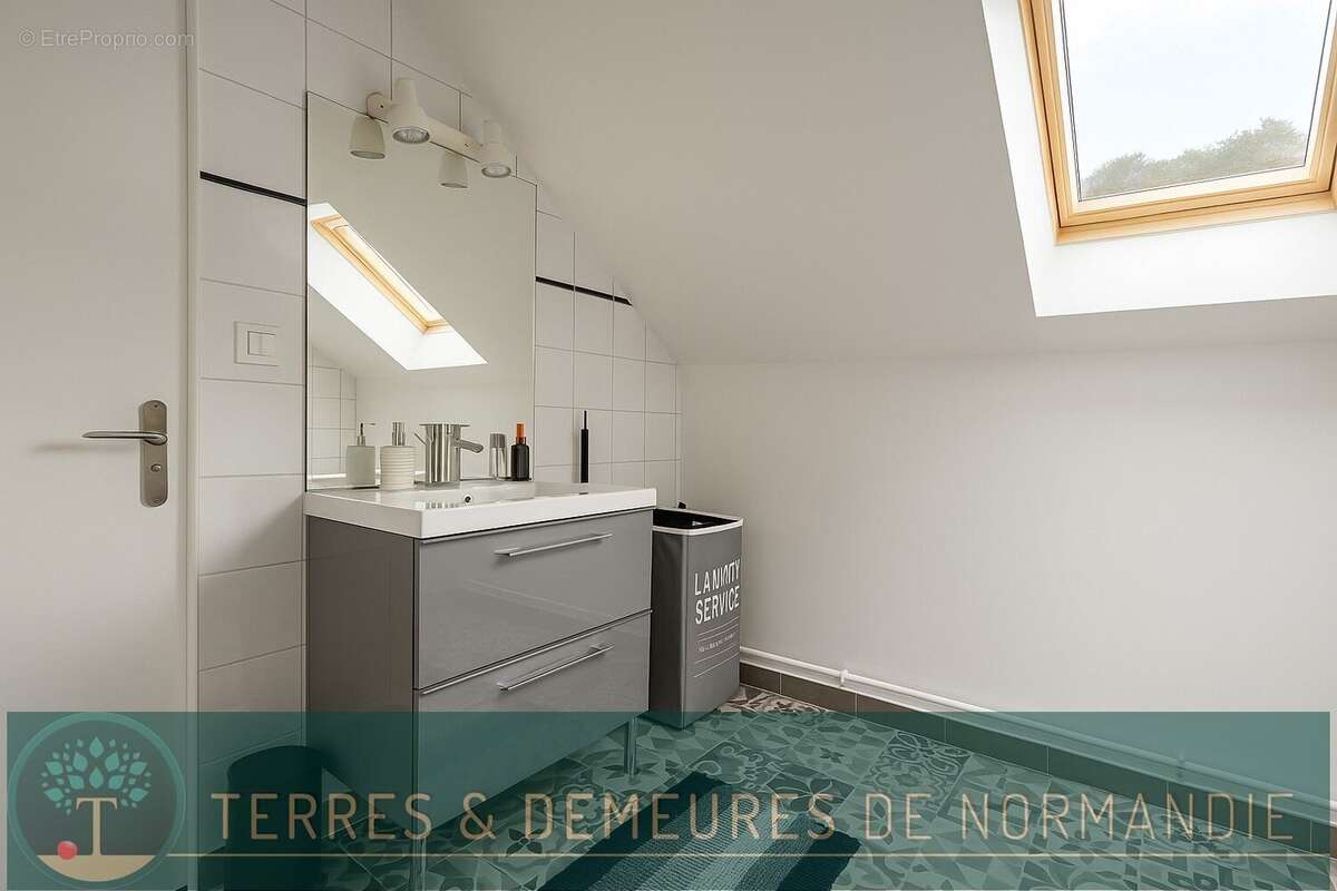 Maison à SASSETOT-LE-MAUCONDUIT