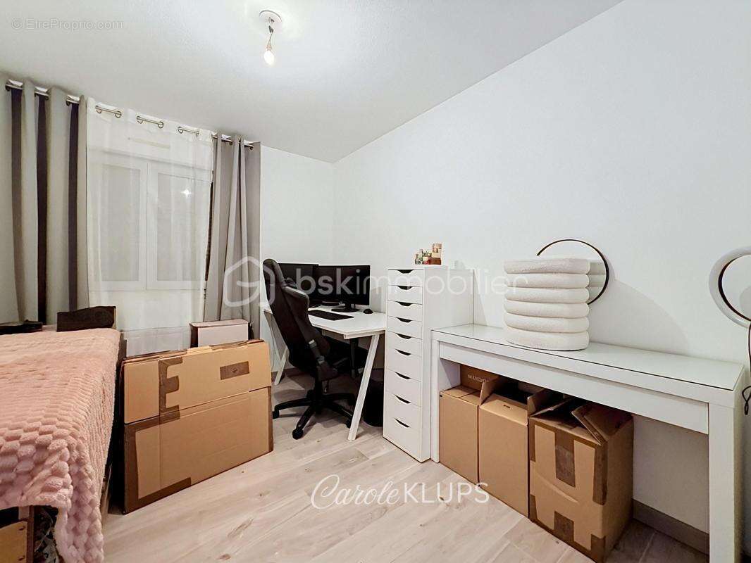 WITTENHEIM – Appartement 3 pièces de 75 m² avec ascenseur, cave et deux balcons - photo 8