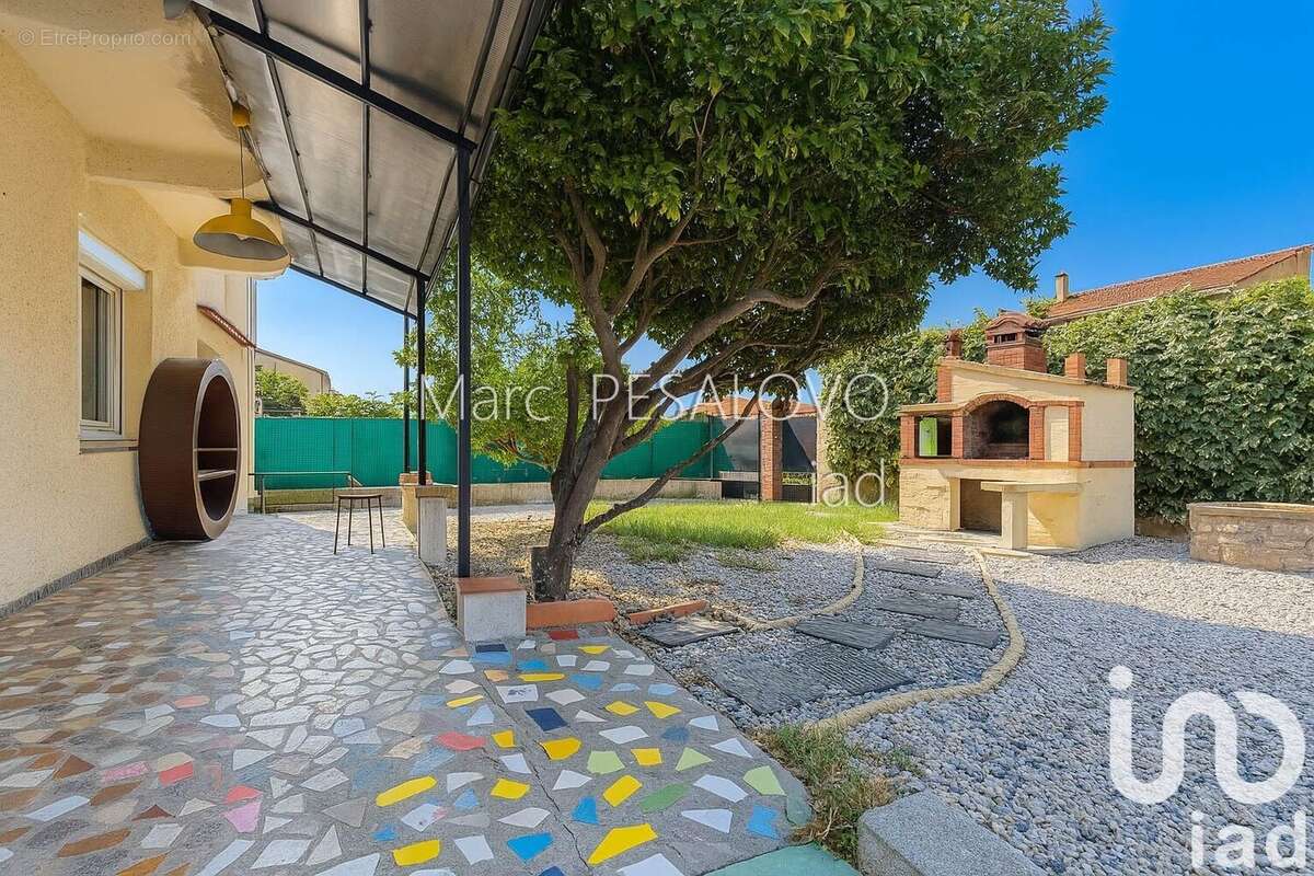 Photo 2 - Appartement à SAINT-LAURENT-DE-LA-SALANQUE