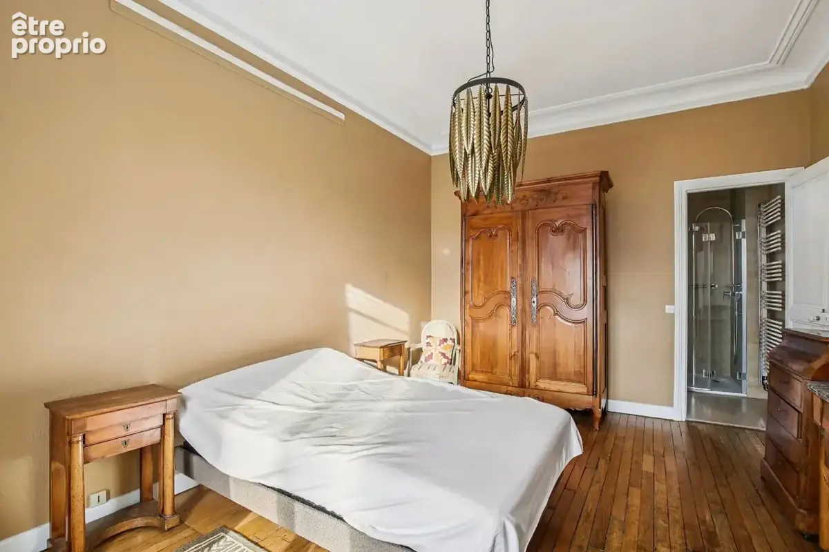 Le vesinet - propriete de 232 m² - salon 66 m²  - 4 chambres - terrain 1474 m²  - dependance amenagee 60 m² -  10 mn rer - photo 10